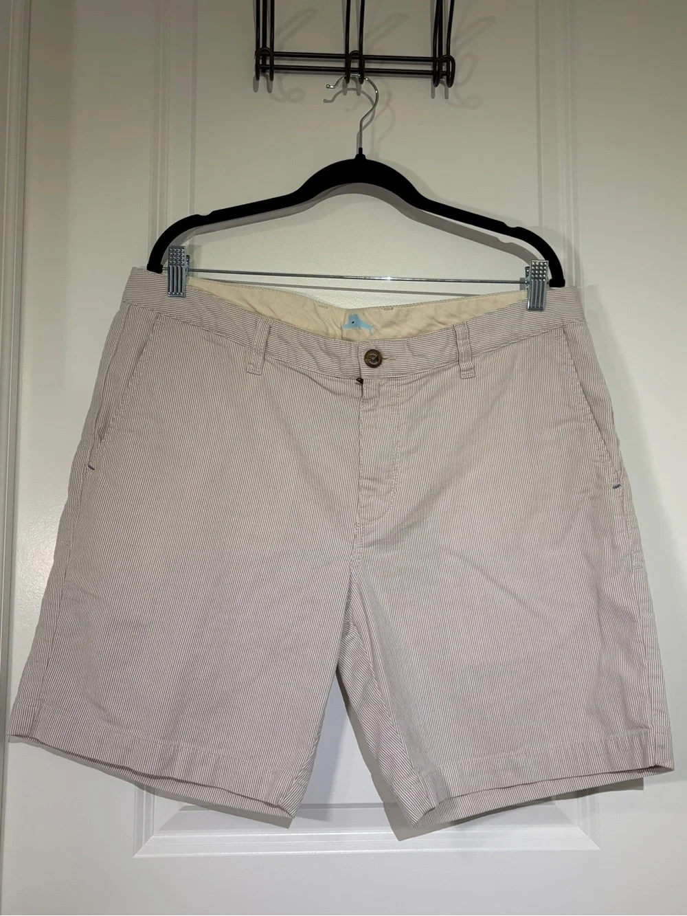 Tommy Bahama Men’s Chino Shorts Light Khaki Tan Flat Front Size 38